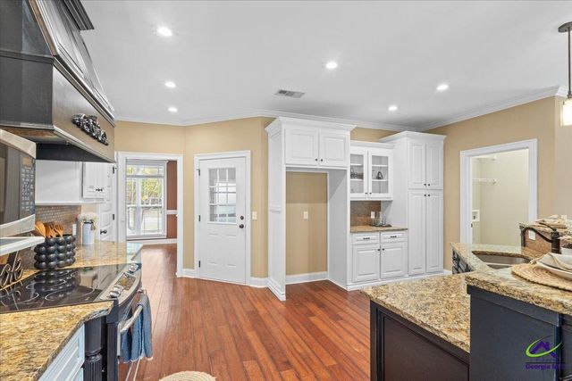 300 Cheshire Drive, Warner Robins, GA 31088