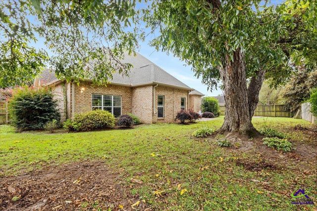300 Cheshire Drive, Warner Robins, GA 31088