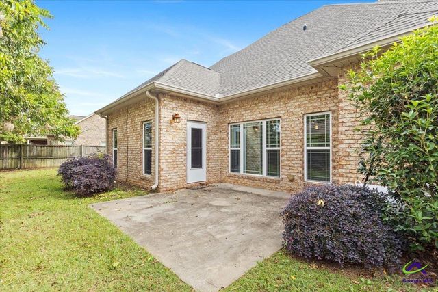 300 Cheshire Drive, Warner Robins, GA 31088