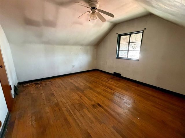 432 Mary St, Jeannette, PA 15644