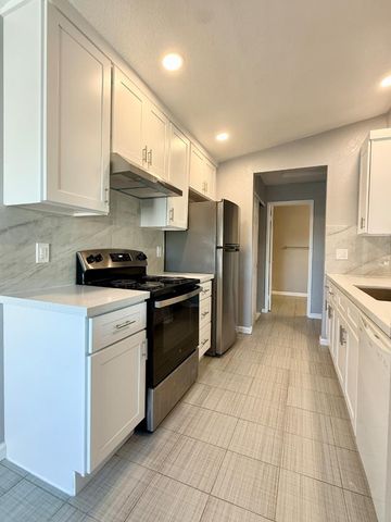 8 Lancaster Circle 224, Bay Point, CA 94565