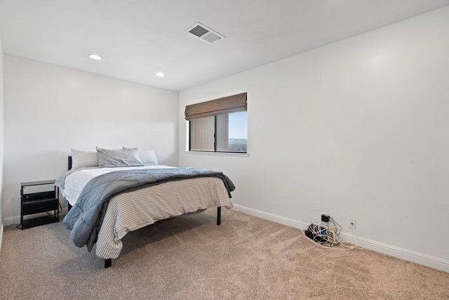 801 Nash Road B10, Hollister, CA 95023