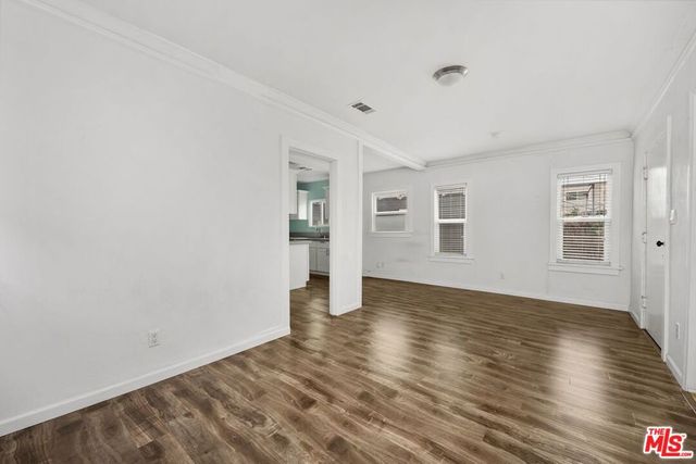 2736 S Cloverdale Avenue, Los Angeles, CA 90016