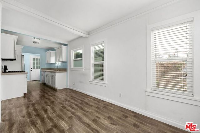 2736 S Cloverdale Avenue, Los Angeles, CA 90016