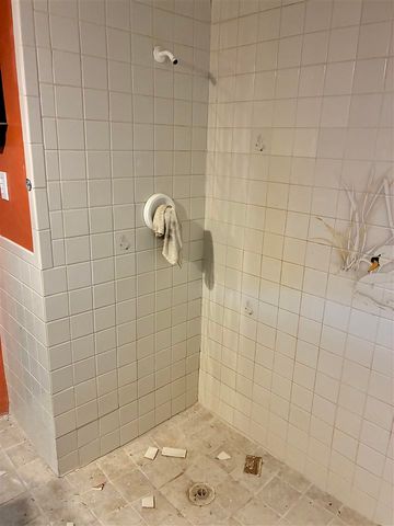 1305 NW Smith Ave, Lawton, OK 73507