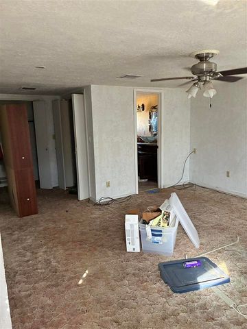 1305 NW Smith Ave, Lawton, OK 73507