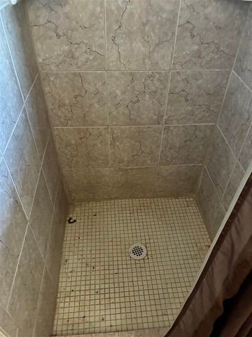 1305 NW Smith Ave, Lawton, OK 73507