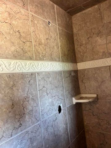 1305 NW Smith Ave, Lawton, OK 73507