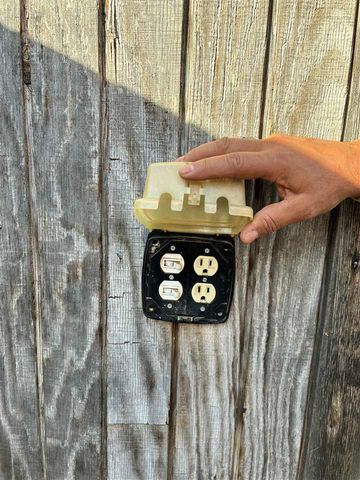 1305 NW Smith Ave, Lawton, OK 73507