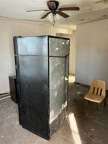 1305 NW Smith Ave, Lawton, OK 73507