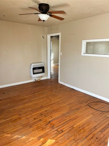 1305 NW Smith Ave, Lawton, OK 73507