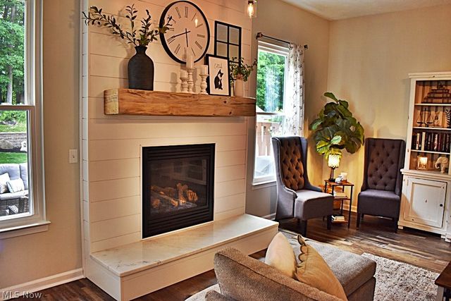 5670 W Longridge Drive, Seven Hills, OH 44131