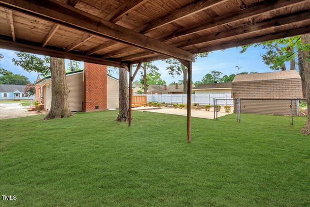712 E 13th St Street, Roanoke Rapids, NC 27870