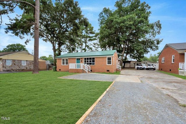 712 E 13th St Street, Roanoke Rapids, NC 27870