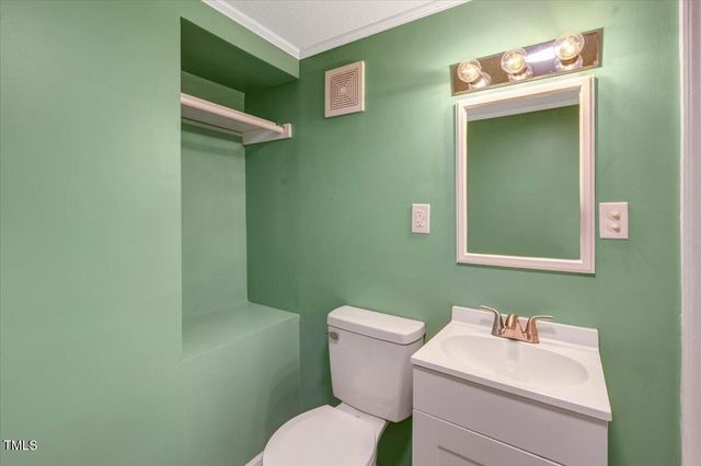 712 E 13th St Street, Roanoke Rapids, NC 27870