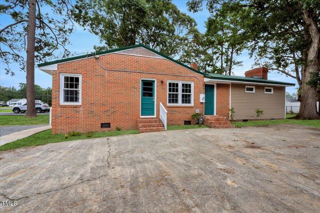 712 E 13th St Street, Roanoke Rapids, NC 27870