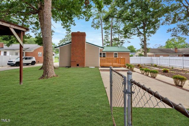 712 E 13th St Street, Roanoke Rapids, NC 27870