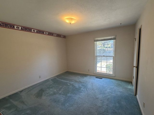 1506 Montcliff Dr, Dothan, AL 36303