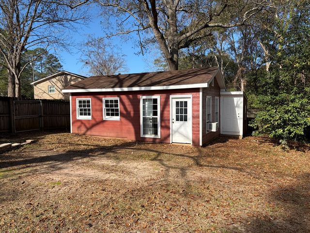 1506 Montcliff Dr, Dothan, AL 36303