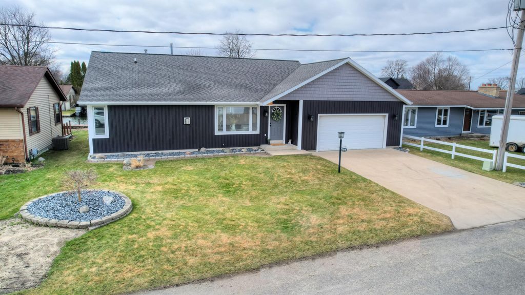 4314 Harmony Drive, Orangeville Twp, MI 49344