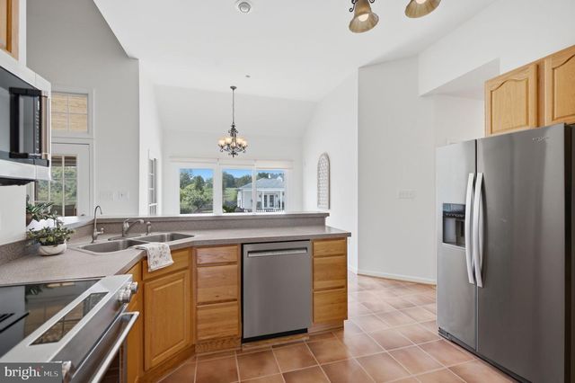 160 BUFFLEHEAD DR, Harpers Ferry, WV 25425