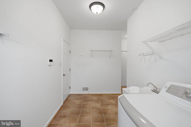 160 BUFFLEHEAD DR, Harpers Ferry, WV 25425