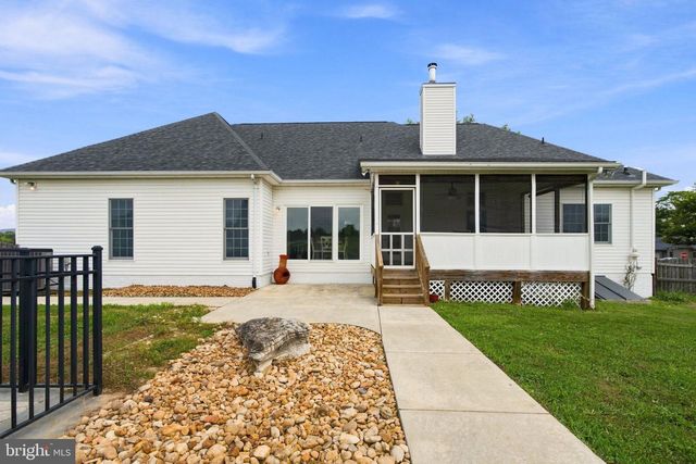 160 BUFFLEHEAD DR, Harpers Ferry, WV 25425