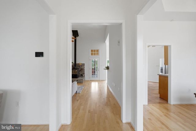 160 BUFFLEHEAD DR, Harpers Ferry, WV 25425