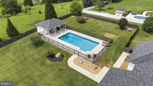 160 BUFFLEHEAD DR, Harpers Ferry, WV 25425