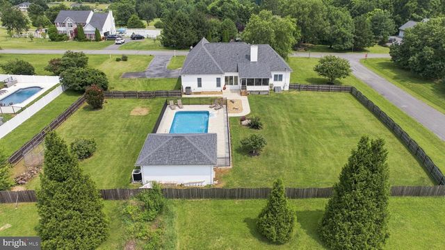 160 BUFFLEHEAD DR, Harpers Ferry, WV 25425
