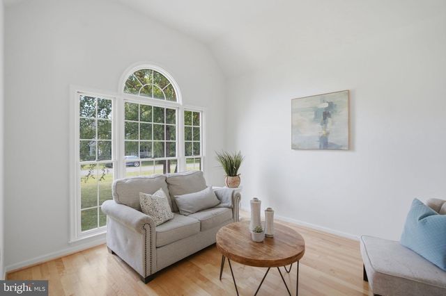 160 BUFFLEHEAD DR, Harpers Ferry, WV 25425