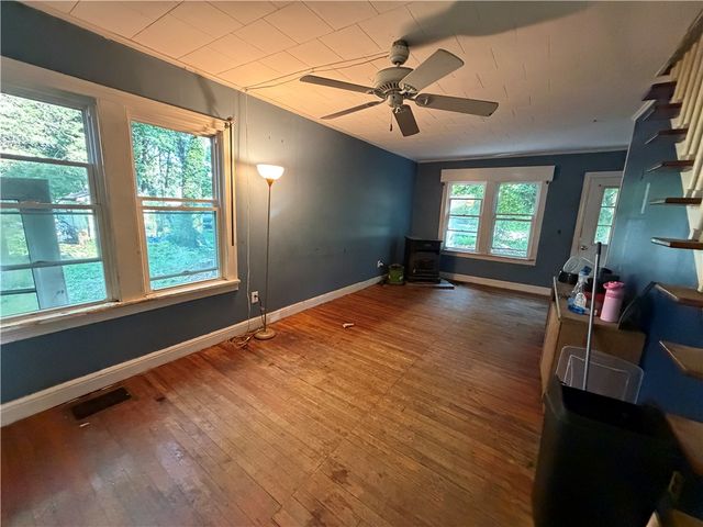 560 County Road 7, Manchester, NY 14432