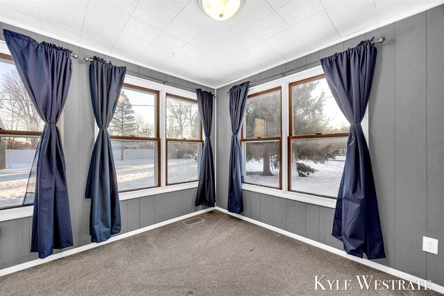 10298 N 19th Street, Plainwell, MI 49080