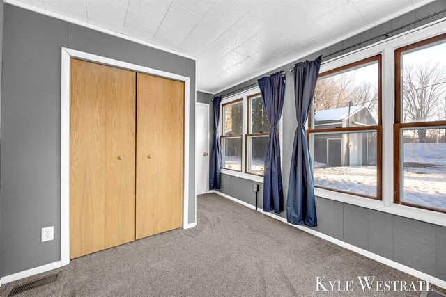 10298 N 19th Street, Plainwell, MI 49080