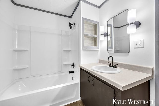 10298 N 19th Street, Plainwell, MI 49080