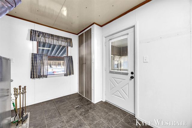 10298 N 19th Street, Plainwell, MI 49080