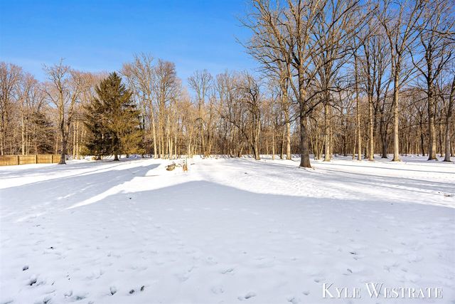 10298 N 19th Street, Plainwell, MI 49080