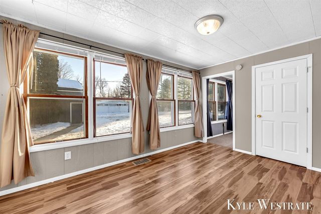 10298 N 19th Street, Plainwell, MI 49080