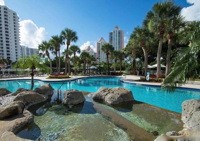 3300 NE 191st Street 1918, Aventura, FL 33180