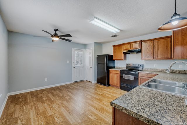 11442 Buck Cyn, San Antonio, TX 78252