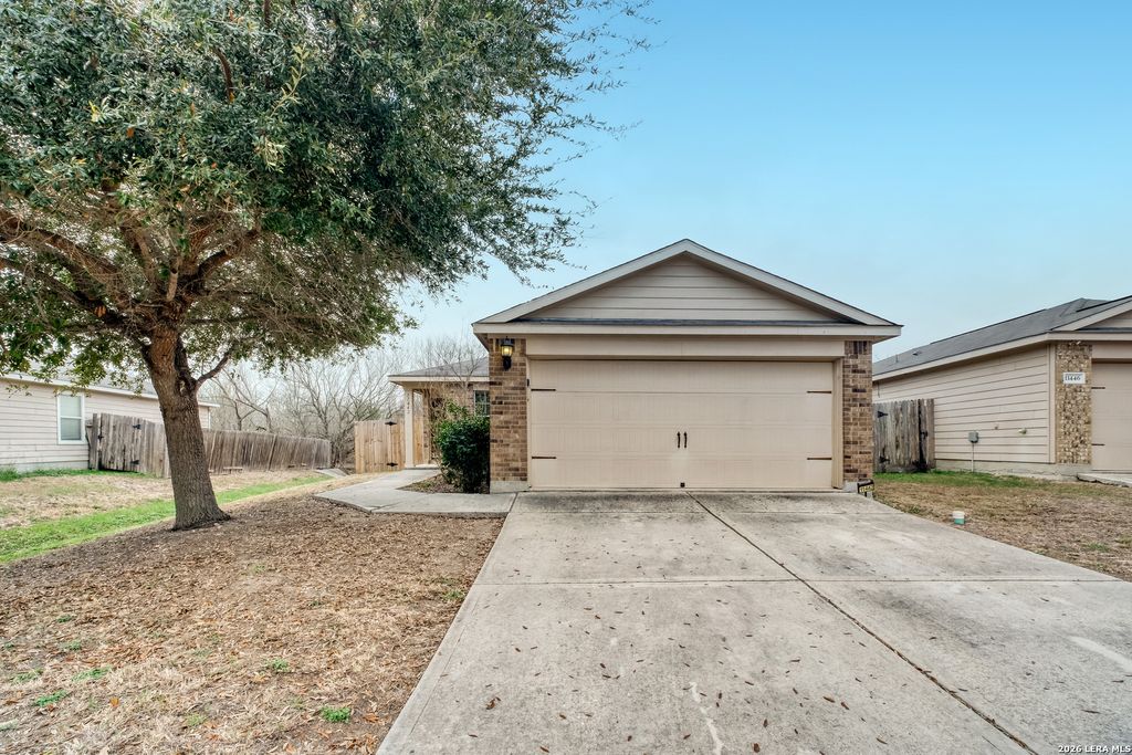 11442 Buck Cyn, San Antonio, TX 78252