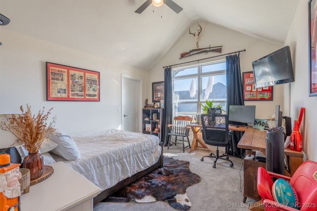 10930 S 276th East Avenue, Coweta, OK 74429