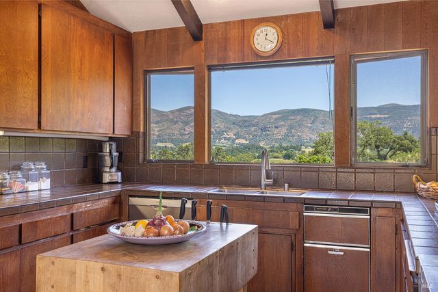 2231 1st Ave, Napa, CA 94558