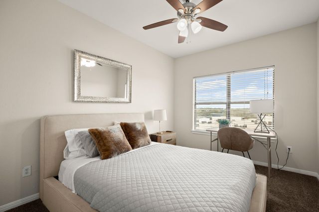 2502 Leon ST 512, Austin, TX 78705