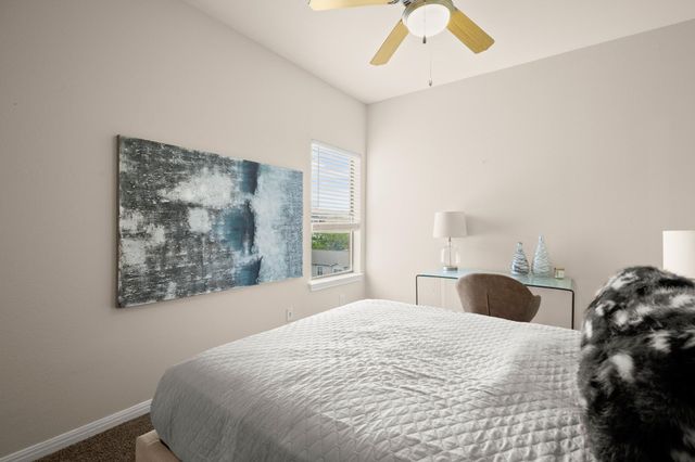 2502 Leon ST 512, Austin, TX 78705