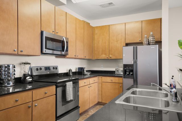 2502 Leon ST 512, Austin, TX 78705
