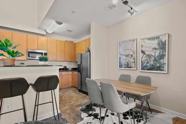 2502 Leon ST 512, Austin, TX 78705