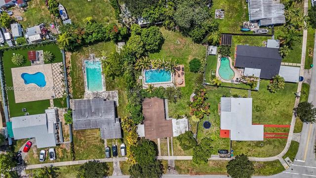 9770 Cutler Ridge Dr, Cutler Bay, FL 33157