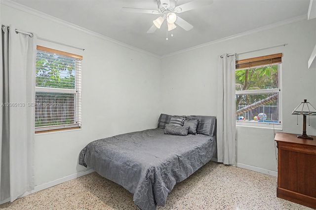9770 Cutler Ridge Dr, Cutler Bay, FL 33157
