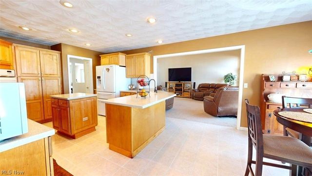 209 Plantation Drive, Mineral Wells, WV 26150